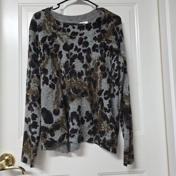 Crown & ivy animal print sweater size large leopard - Picture 1 of 3